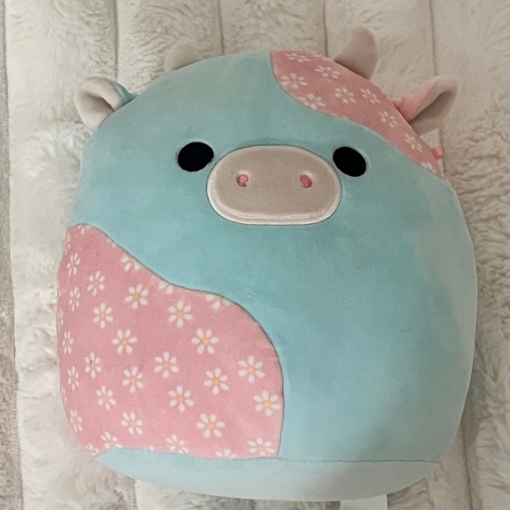 Cow Squishmallow